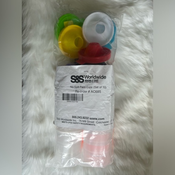 S & S worldwide set of 10 no spill paint cups - Picture 2 of 3